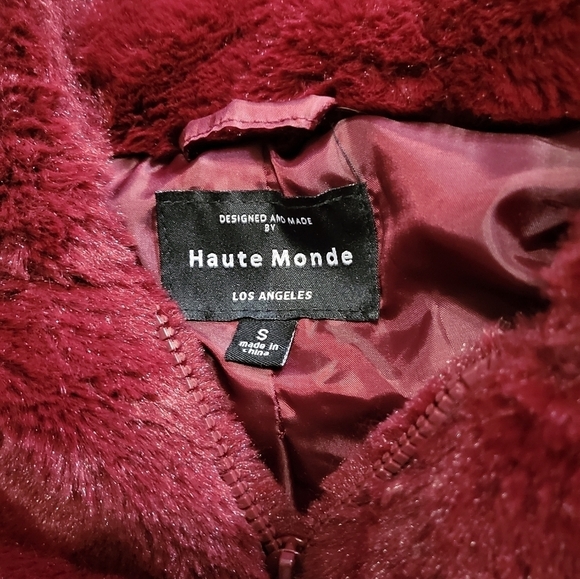 Haute Monde Los Angeles Faux Fur Burgundy Zip-Up Hoodie Jacket - Picture 3 of 6